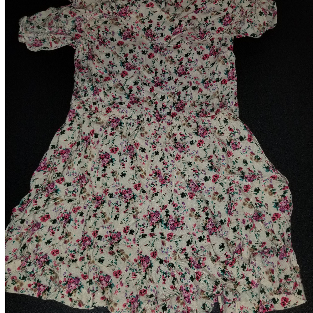Angie Floral Romper - worn once - Picture 4 of 6